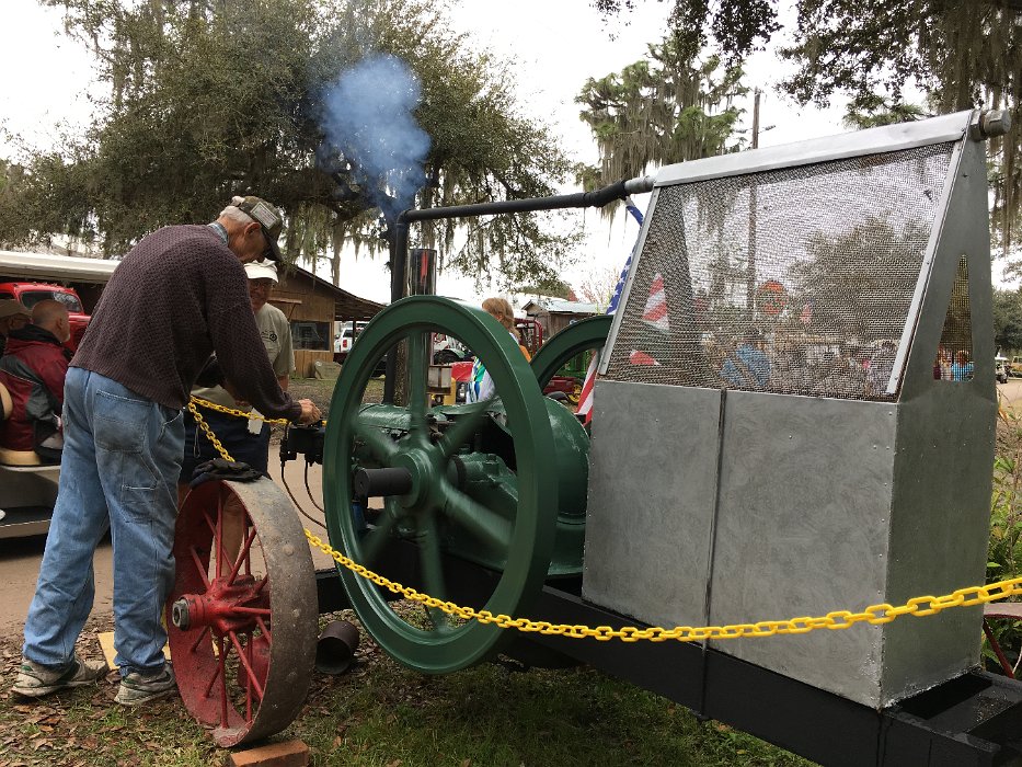 192-Diesel powered hit-and-miss engine.jpg